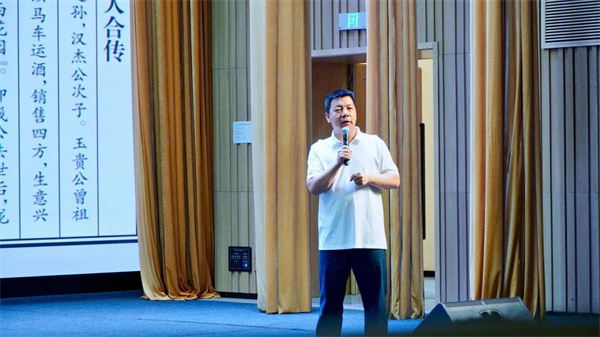 DƬ4.jpg