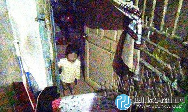 一出租房內(nèi)母親突然病亡，3歲女童靠剩食