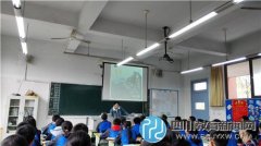 雙中實(shí)驗(yàn)校語文組開展“人人獻(xiàn)課”活動(dòng)