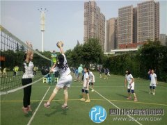 馬家河小學女排在四川省少年排球比賽中
