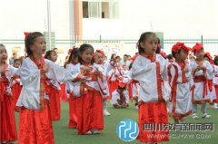 龍泉驛區(qū)元迪龍華幼兒園：國學(xué)傳經(jīng)典，